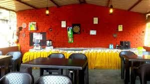 The Jungle Mist Café and Restaurant at the resort in Rishikesh